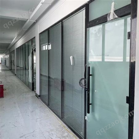 青岛双玻内置百叶玻璃隔断墙价格受原材料影响 至本锦恒