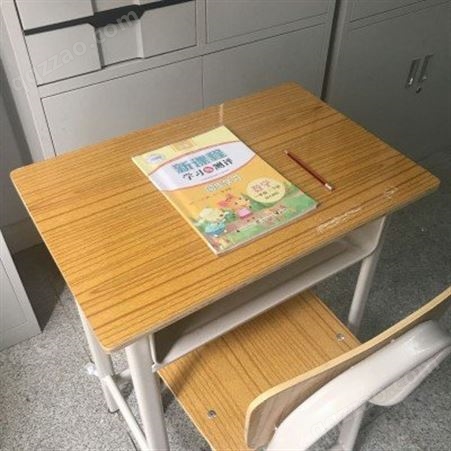 南宁学生课桌椅厂家培训辅导教室桌椅 广西学习桌凳