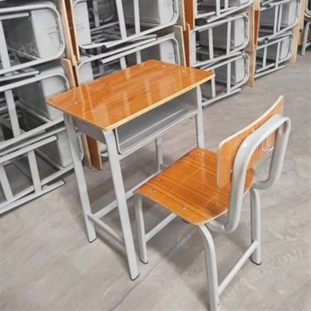 钢木学生课桌椅厂家 广西中小学生辅导桌椅  培训课桌椅